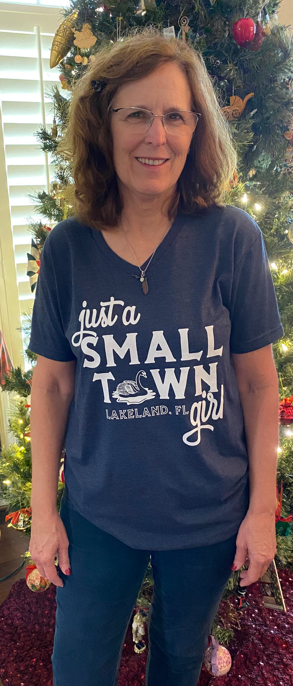 Just A Small Town Girl ~ Lakeland 🦢